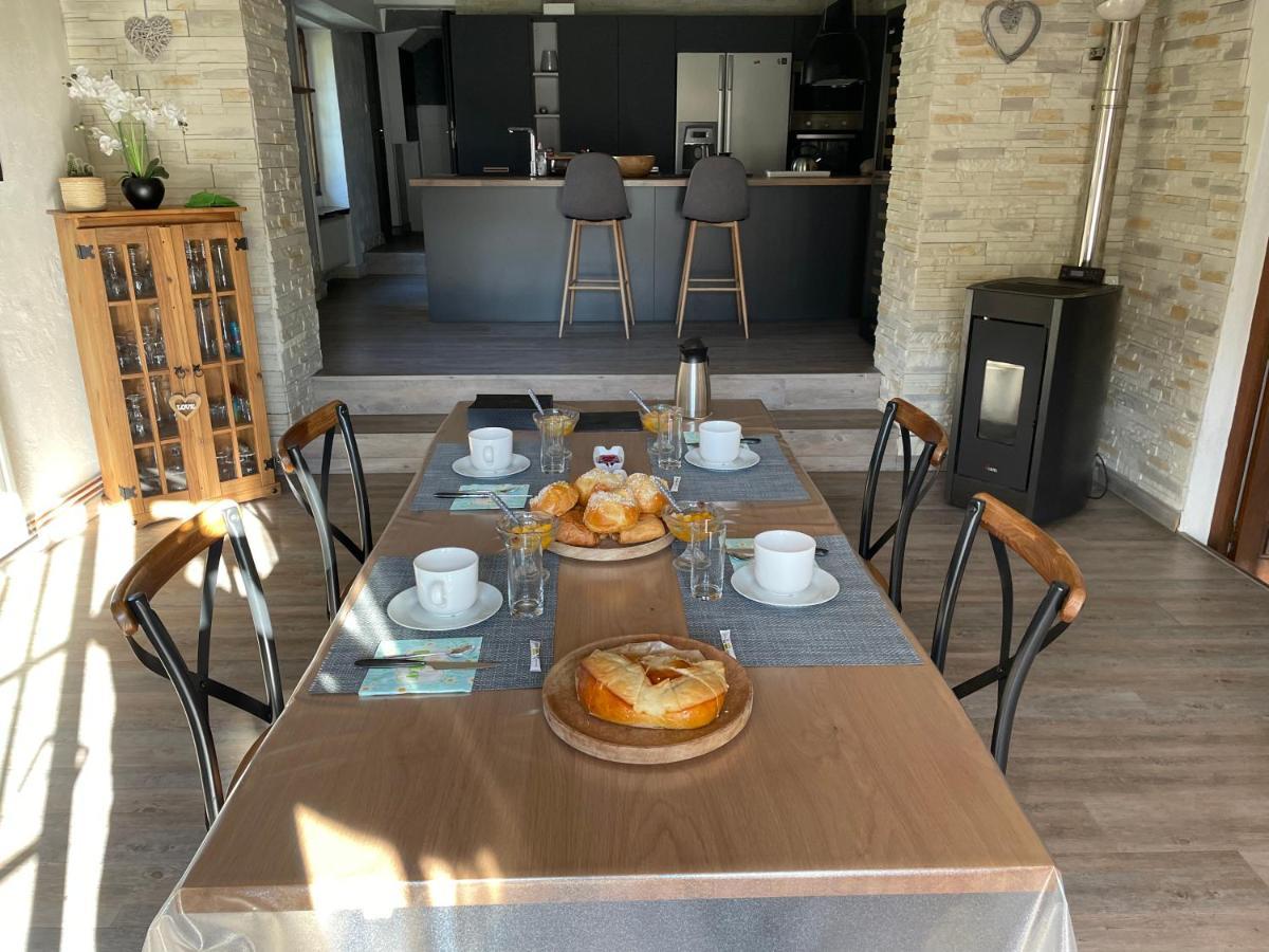 Le Regrimet Avec Parking Gratuit Et Prive Acomodação com café da manhã Lens-Lestang Exterior foto